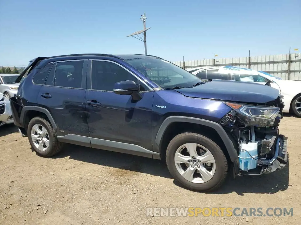 4 Photograph of a damaged car 4T3R6RFV7MU016047 TOYOTA RAV4 2021
