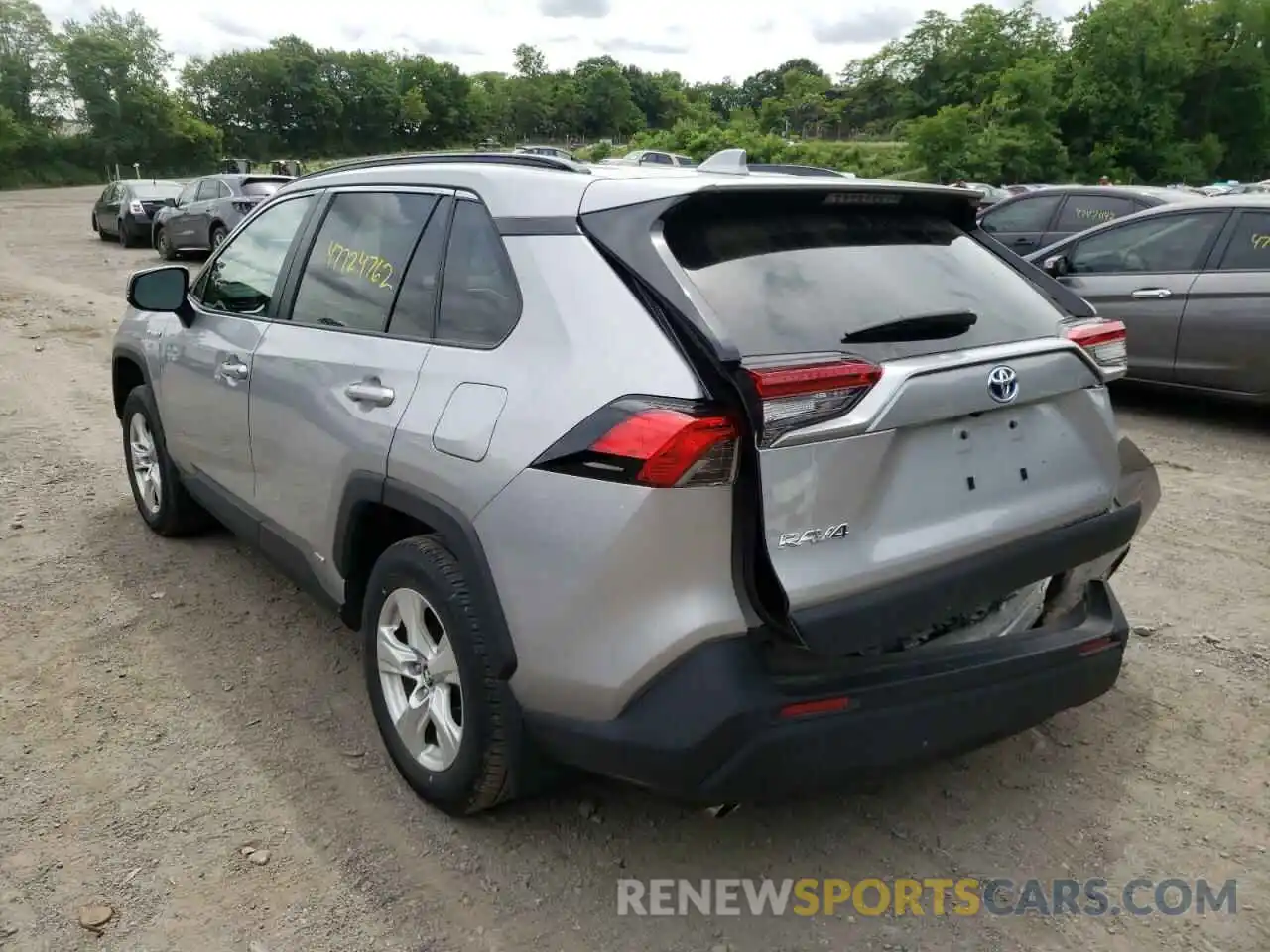 3 Photograph of a damaged car 4T3R6RFV7MU021278 TOYOTA RAV4 2021