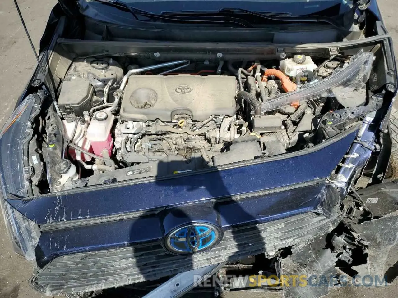 11 Photograph of a damaged car 4T3R6RFV8MU023458 TOYOTA RAV4 2021