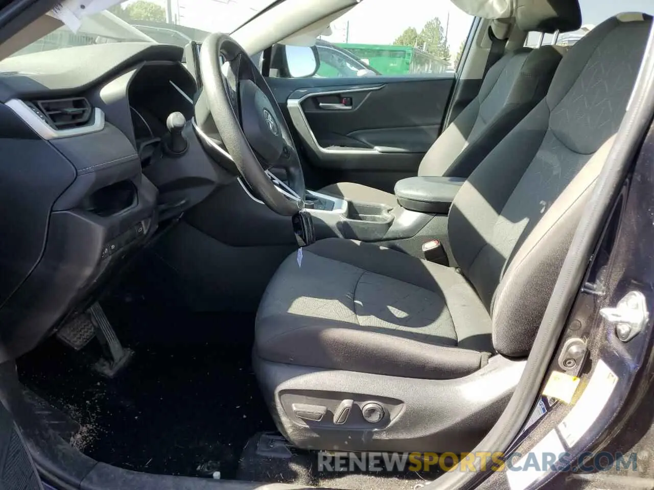 7 Photograph of a damaged car 4T3R6RFV8MU023458 TOYOTA RAV4 2021