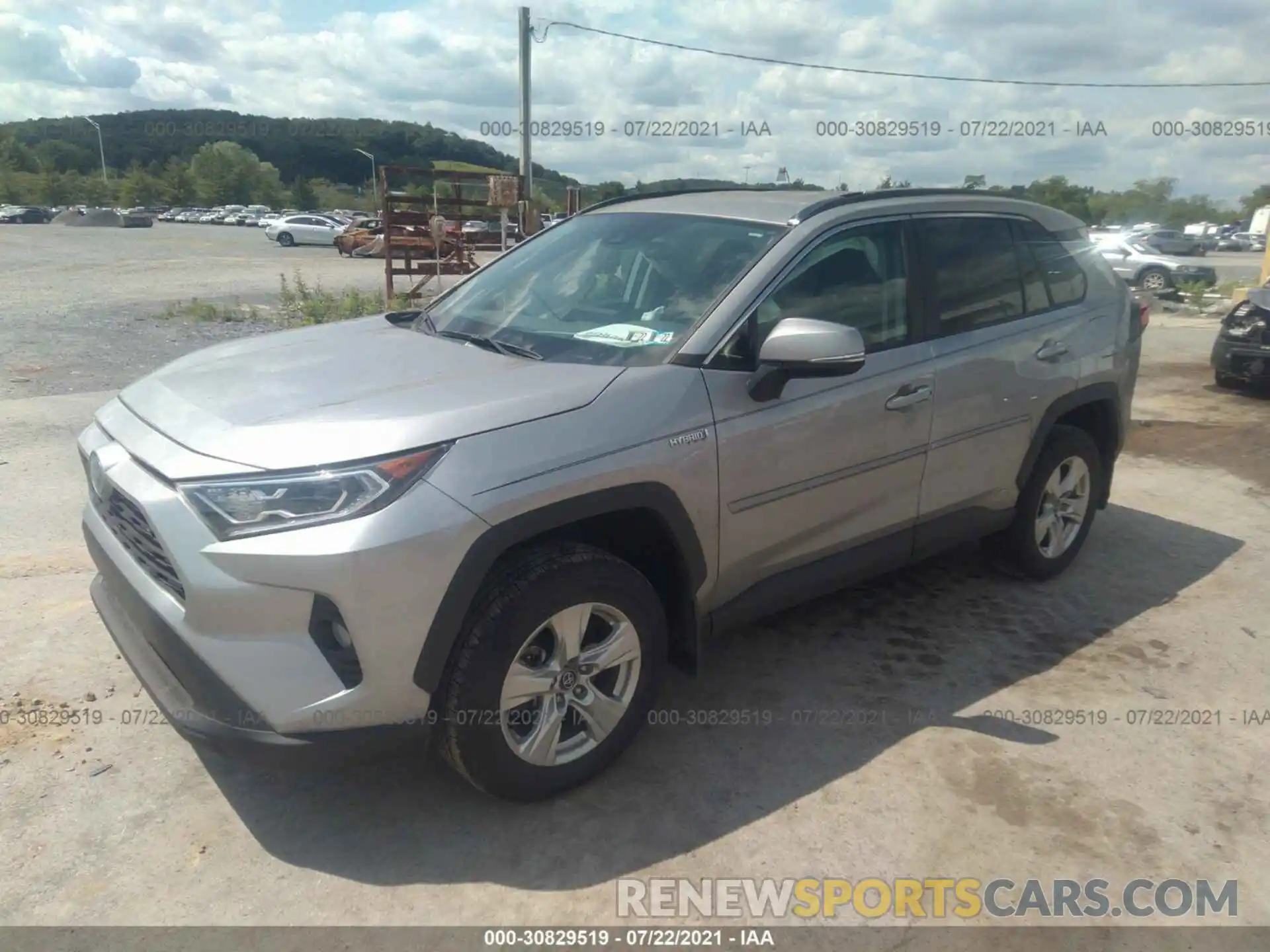 2 Photograph of a damaged car 4T3R6RFV9MU012842 TOYOTA RAV4 2021