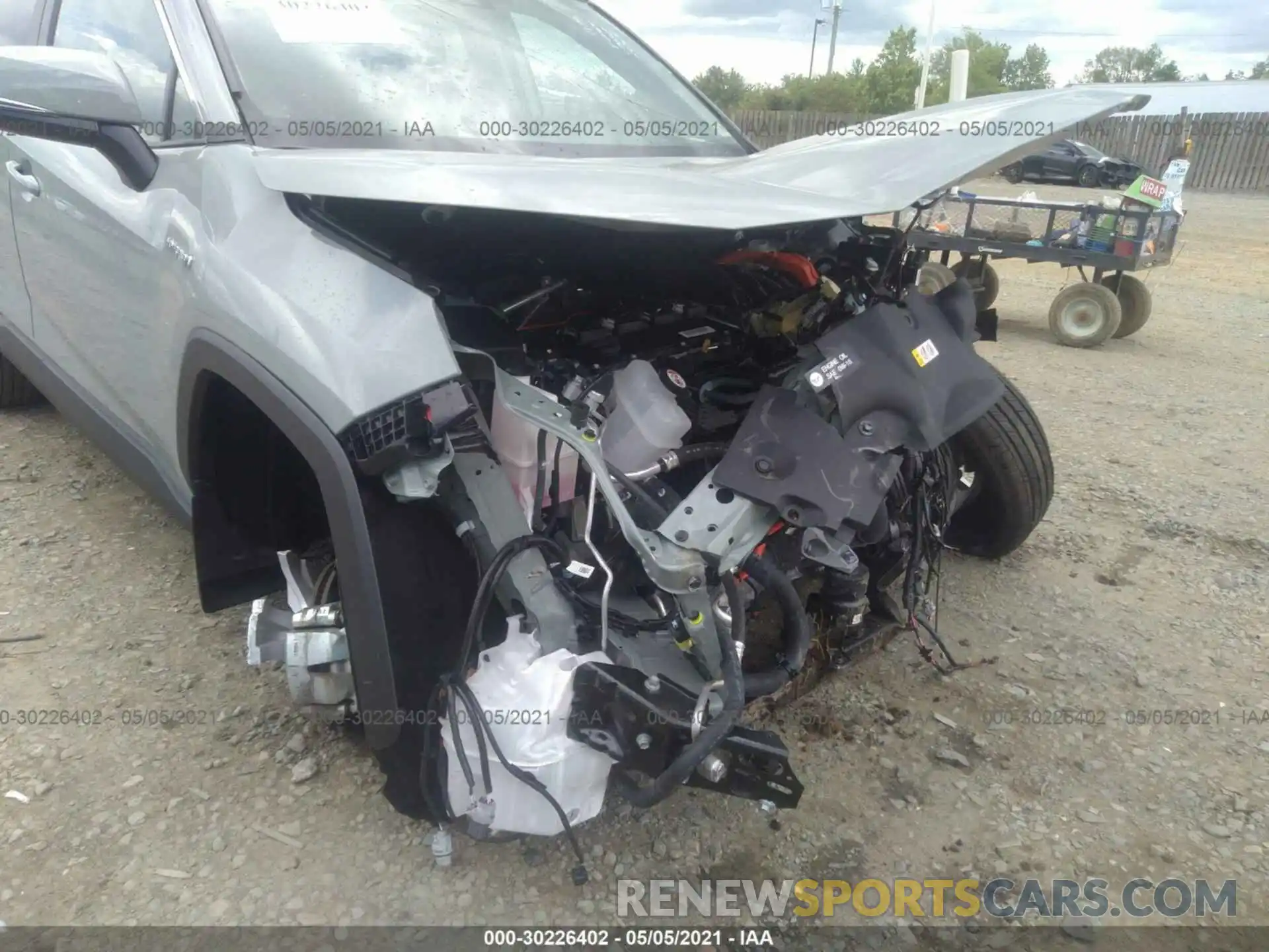 6 Photograph of a damaged car 4T3R6RFV9MU025641 TOYOTA RAV4 2021