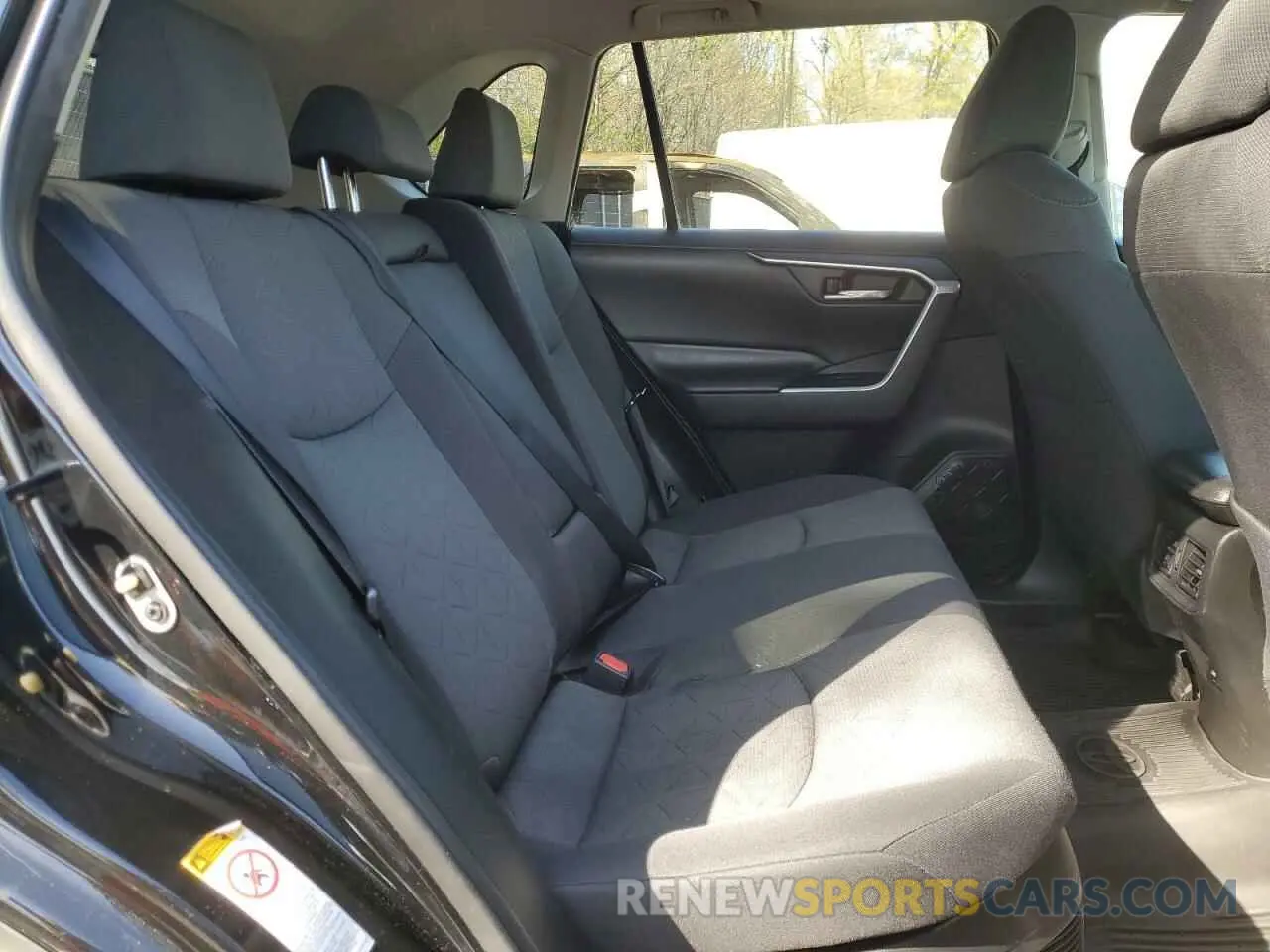11 Photograph of a damaged car 4T3RWRFV0MU020165 TOYOTA RAV4 2021