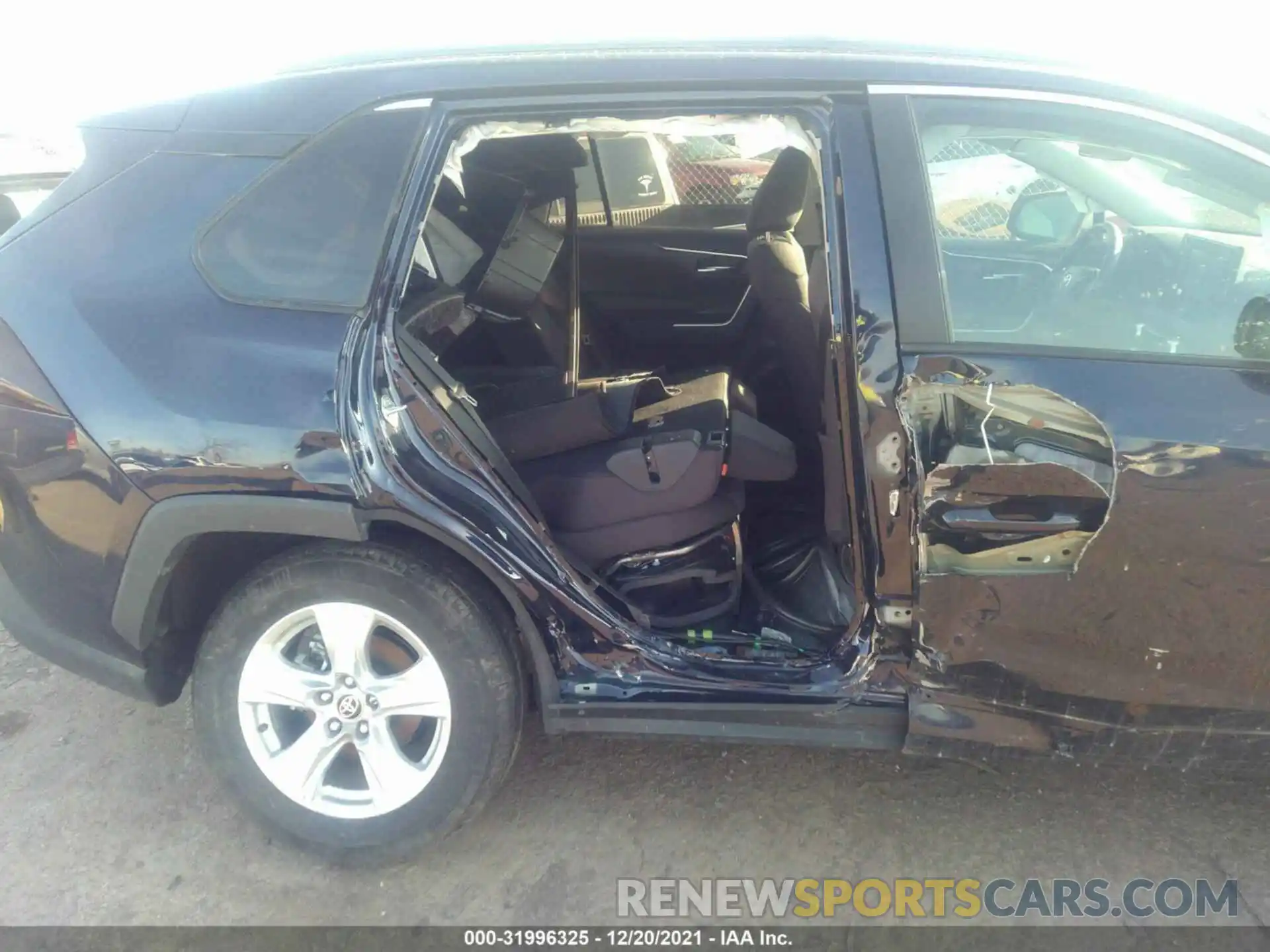 6 Photograph of a damaged car 4T3RWRFV0MU023406 TOYOTA RAV4 2021