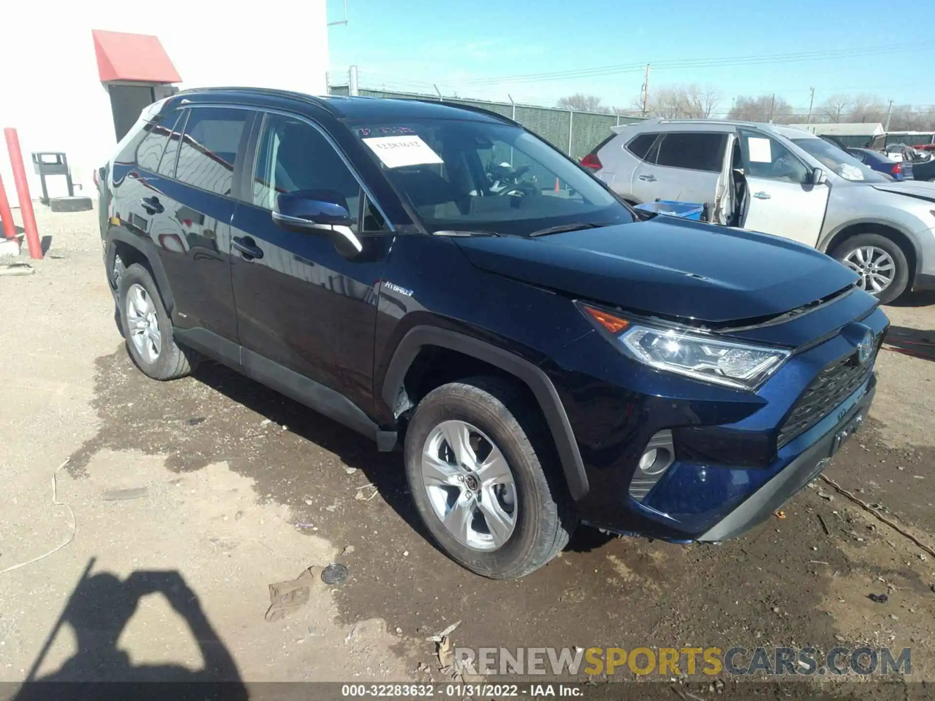 1 Photograph of a damaged car 4T3RWRFV0MU027231 TOYOTA RAV4 2021