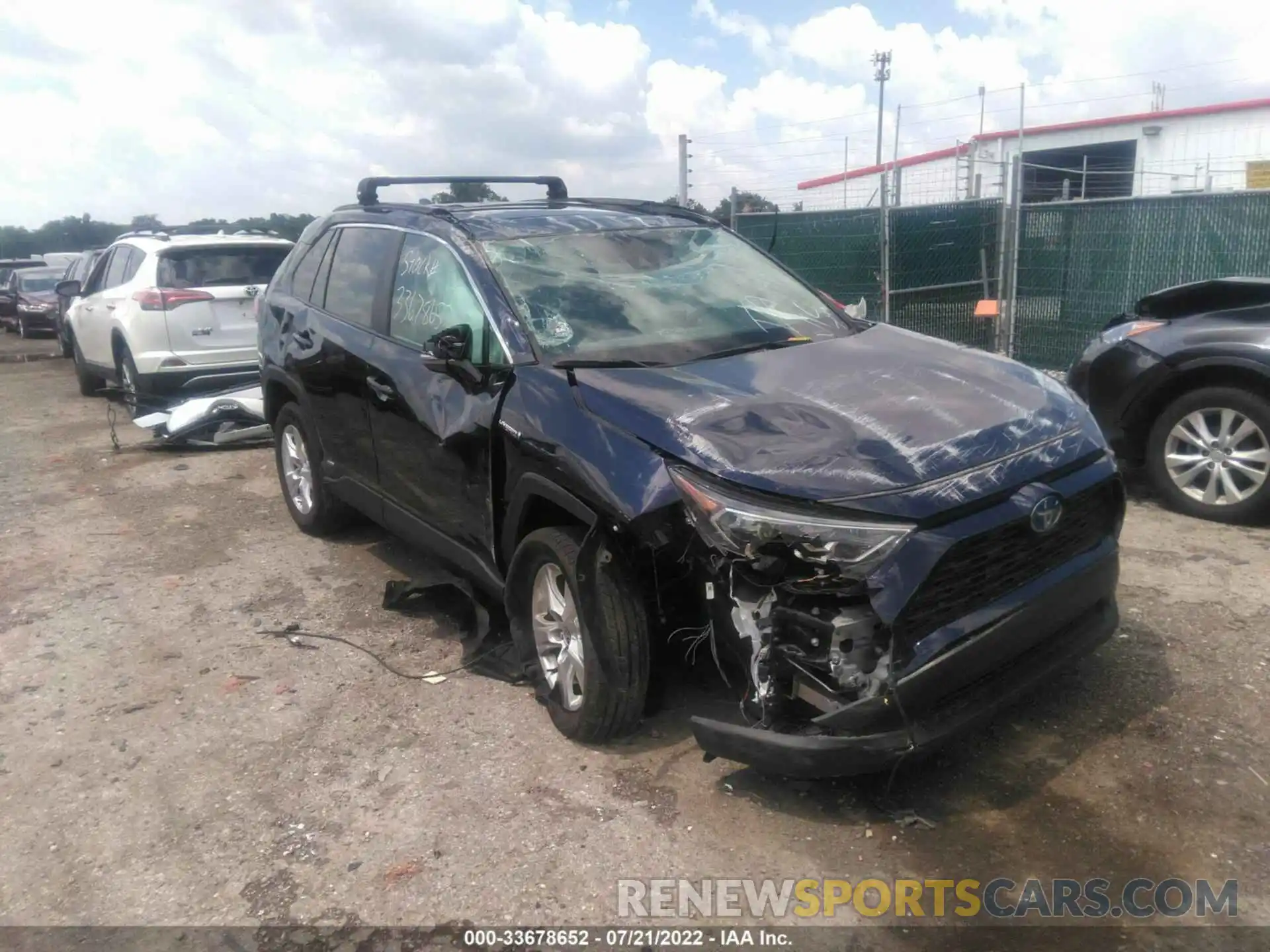 1 Photograph of a damaged car 4T3RWRFV0MU032350 TOYOTA RAV4 2021