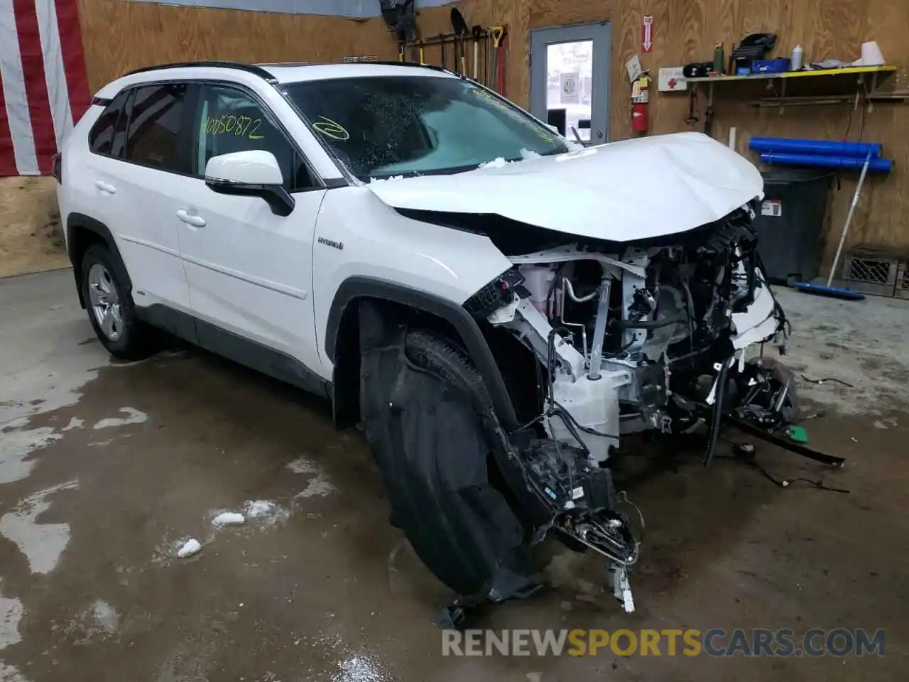 1 Photograph of a damaged car 4T3RWRFV0MU034079 TOYOTA RAV4 2021