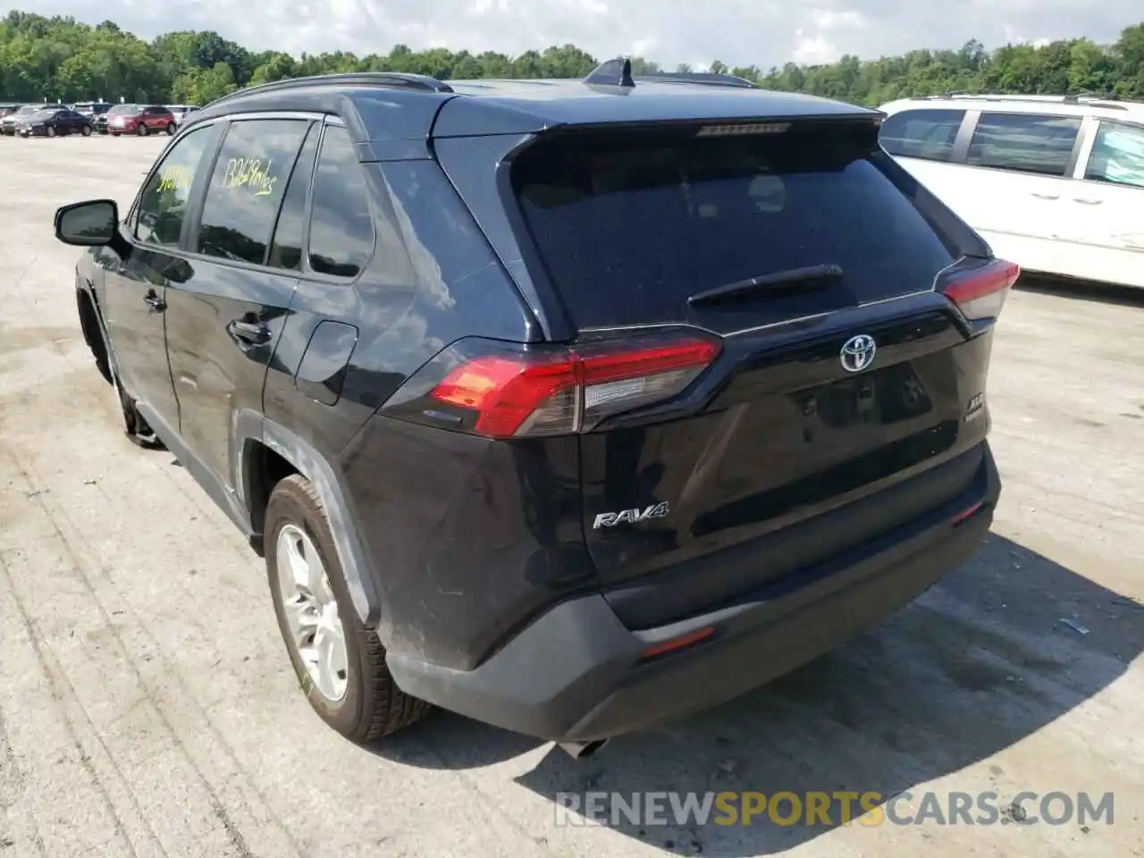 3 Photograph of a damaged car 4T3RWRFV0MU040013 TOYOTA RAV4 2021