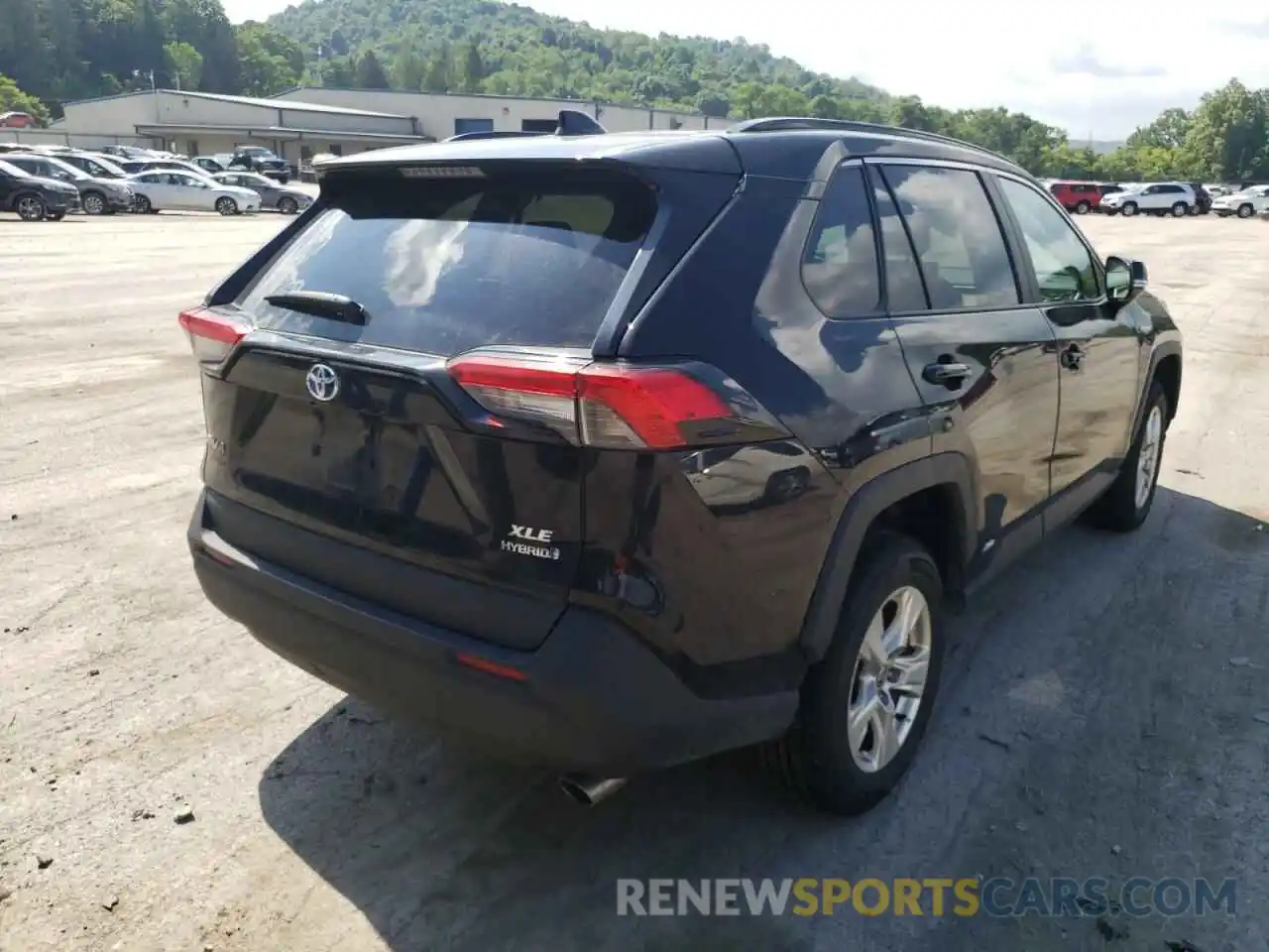 4 Photograph of a damaged car 4T3RWRFV0MU040013 TOYOTA RAV4 2021