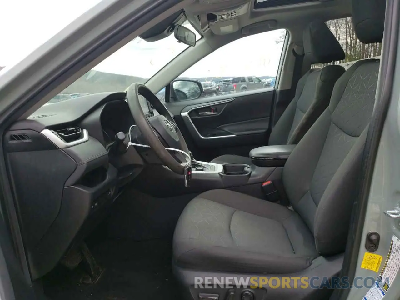 7 Photograph of a damaged car 4T3RWRFV2MU024945 TOYOTA RAV4 2021