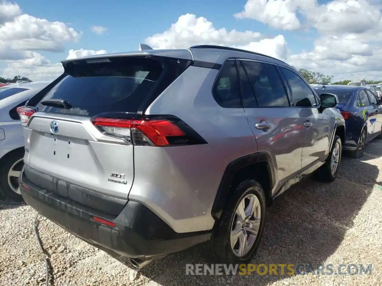 4 Photograph of a damaged car 4T3RWRFV2MU034469 TOYOTA RAV4 2021