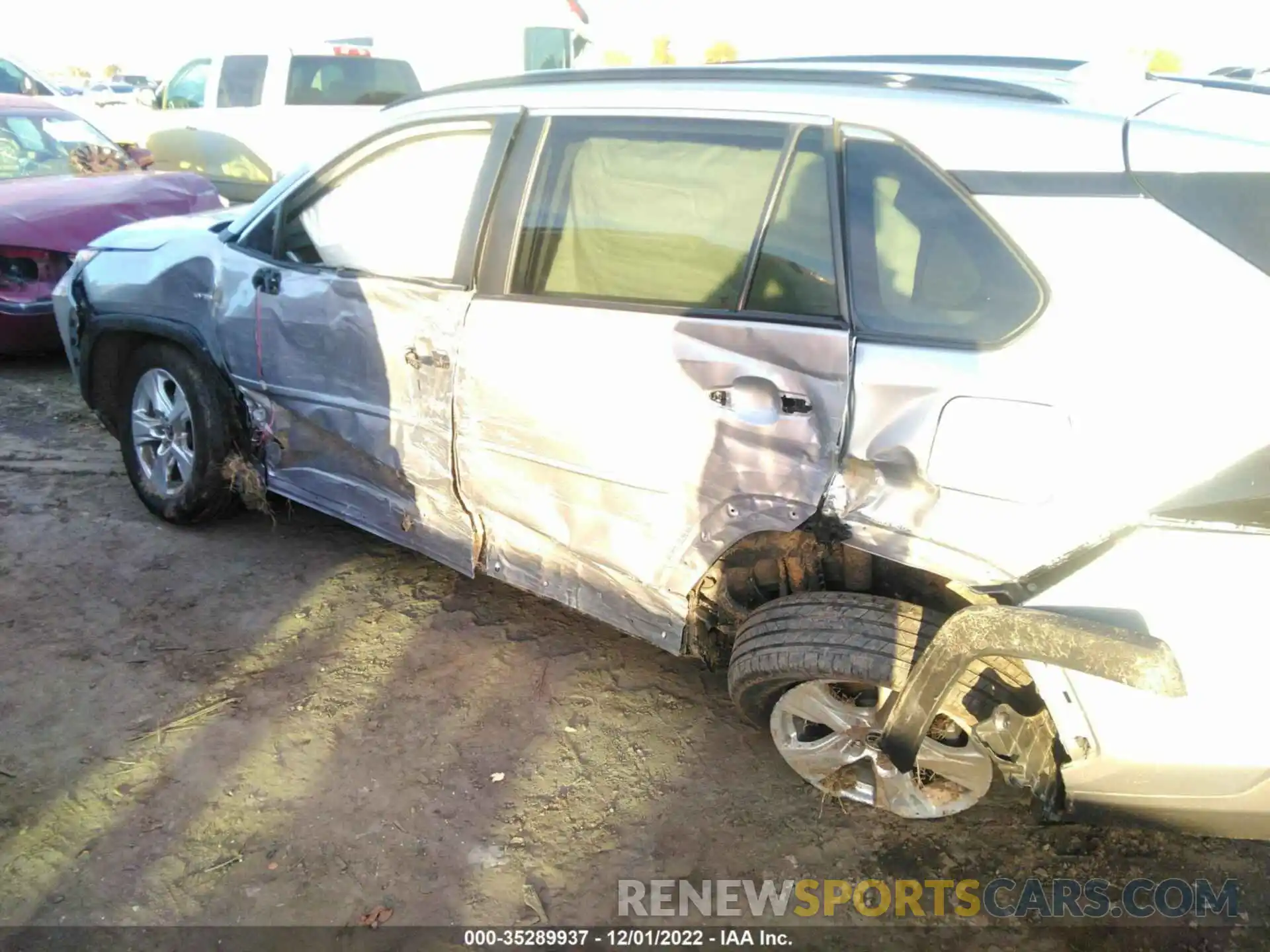 6 Photograph of a damaged car 4T3RWRFV3MU033945 TOYOTA RAV4 2021