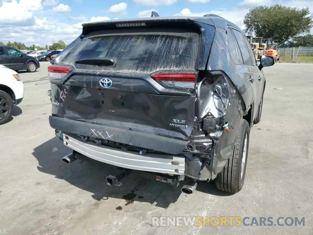 9 Photograph of a damaged car 4T3RWRFV3MU046842 TOYOTA RAV4 2021