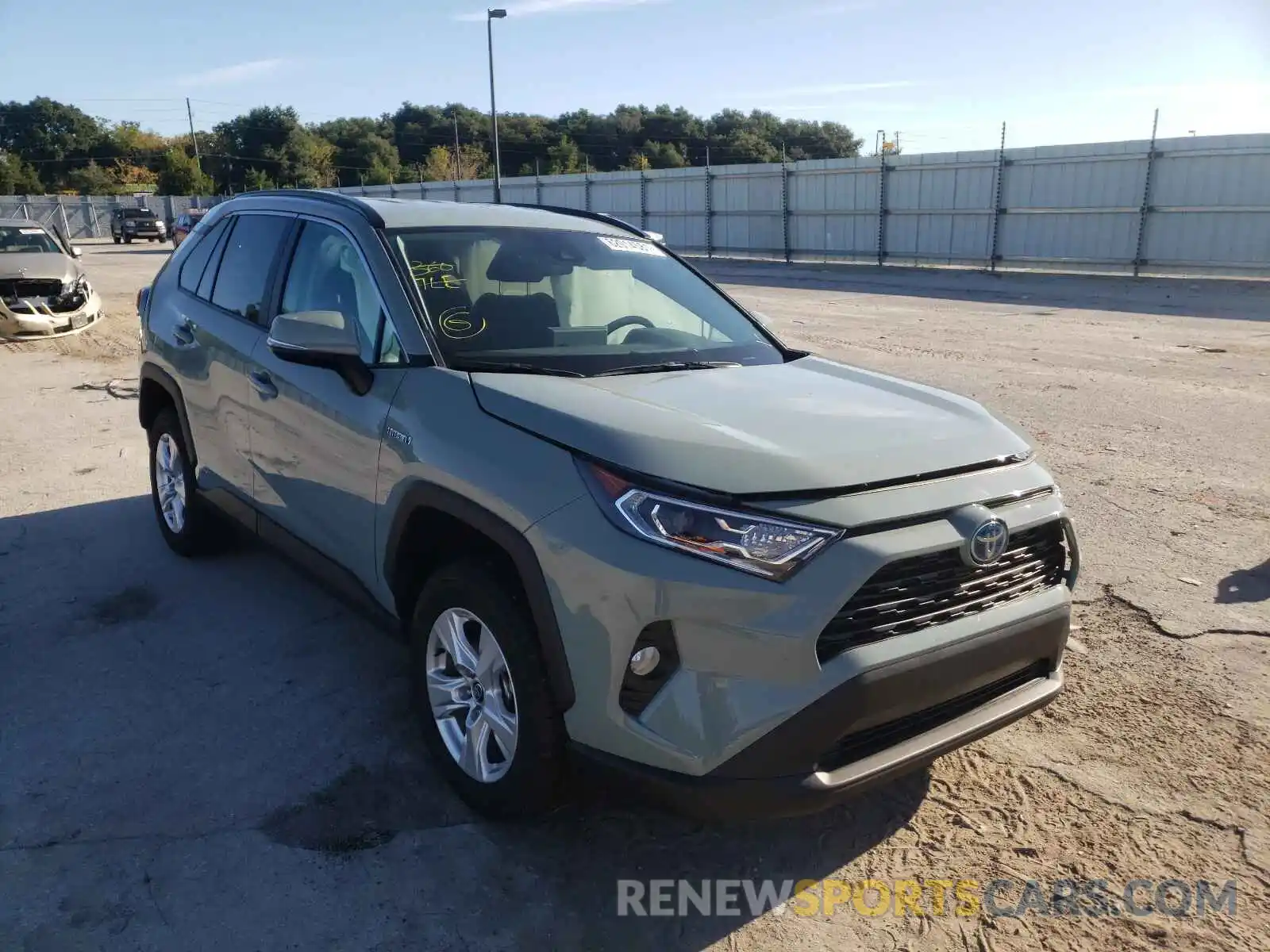 1 Photograph of a damaged car 4T3RWRFV4MU019598 TOYOTA RAV4 2021