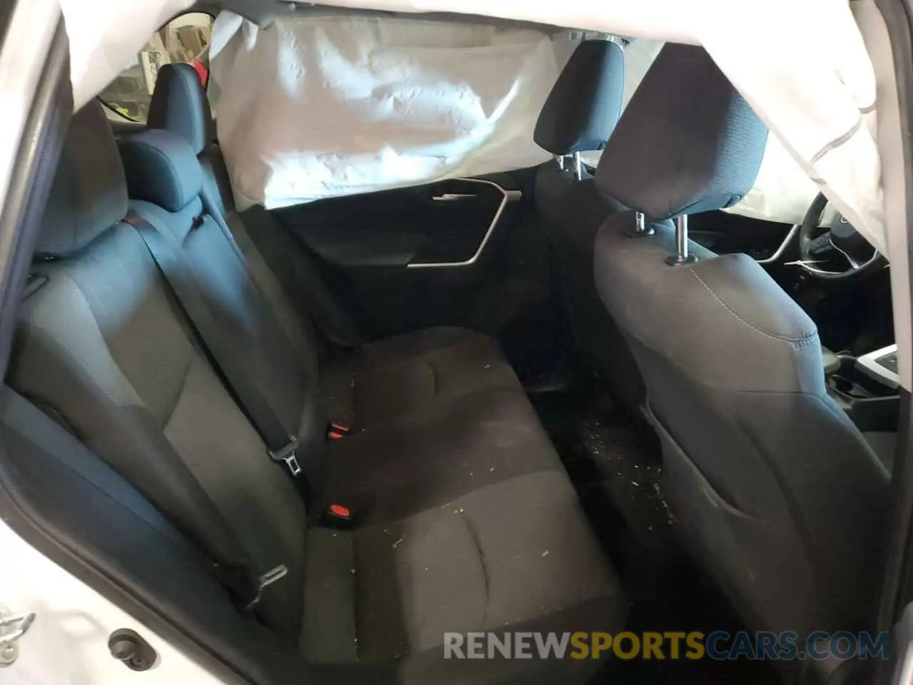 11 Photograph of a damaged car 4T3RWRFV4MU020430 TOYOTA RAV4 2021