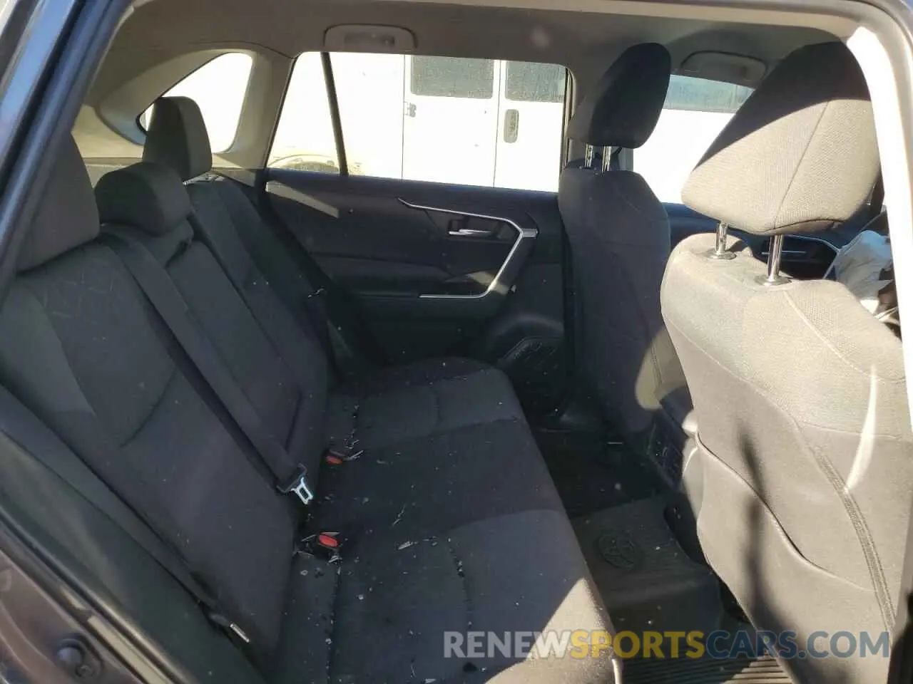 10 Photograph of a damaged car 4T3RWRFV4MU021948 TOYOTA RAV4 2021