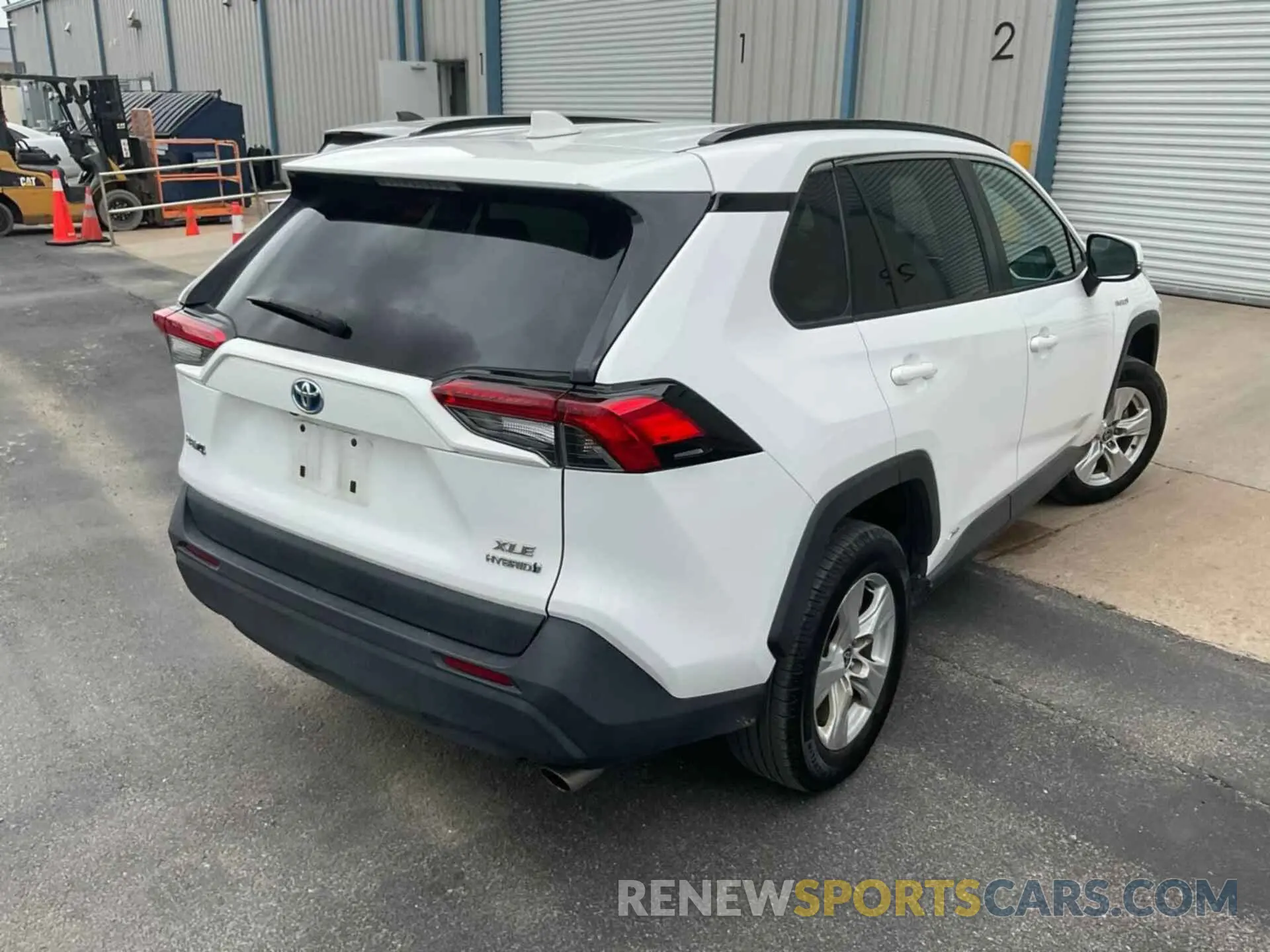 17 Photograph of a damaged car 4T3RWRFV4MU030858 TOYOTA RAV4 2021