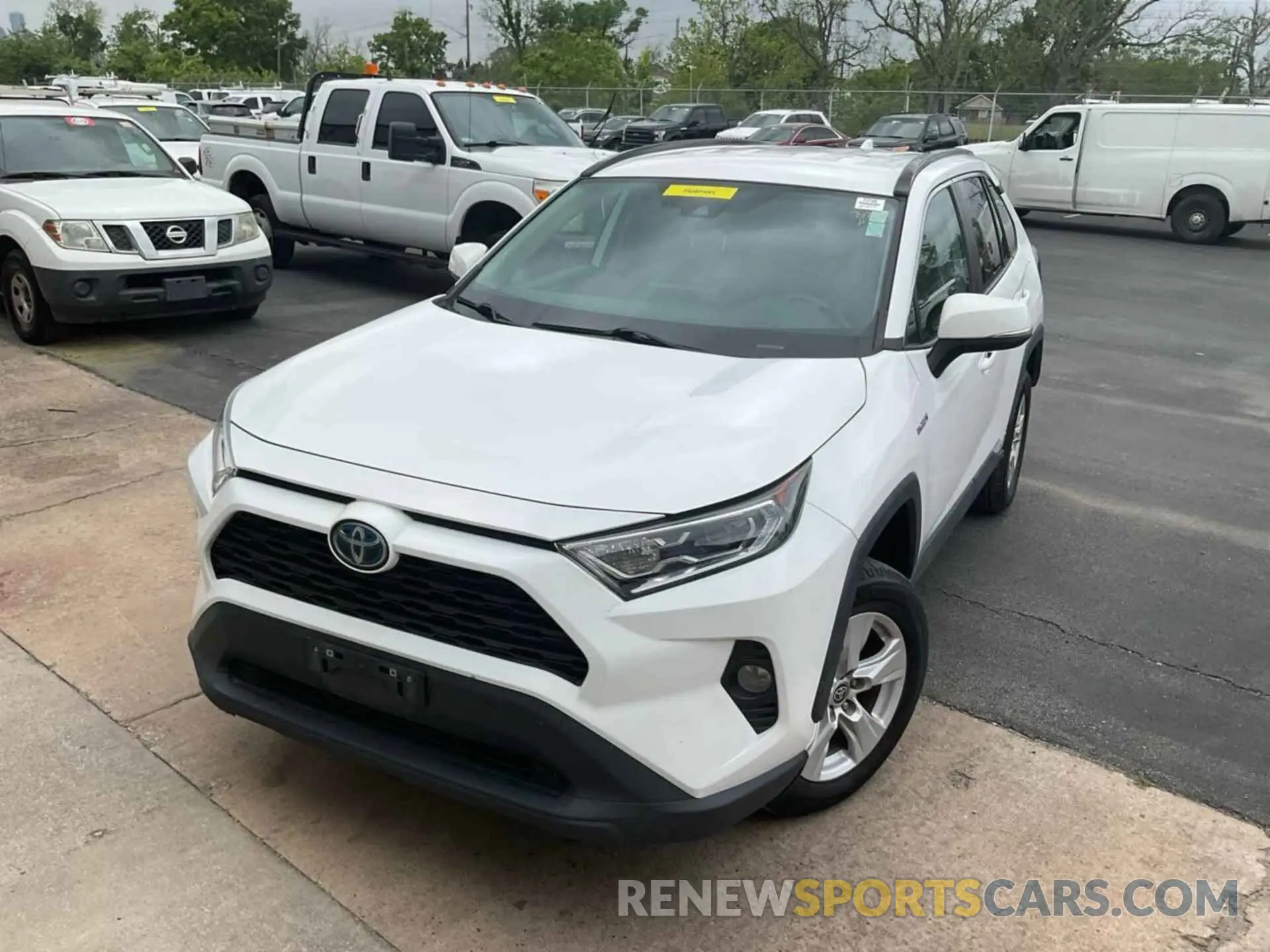 8 Photograph of a damaged car 4T3RWRFV4MU030858 TOYOTA RAV4 2021
