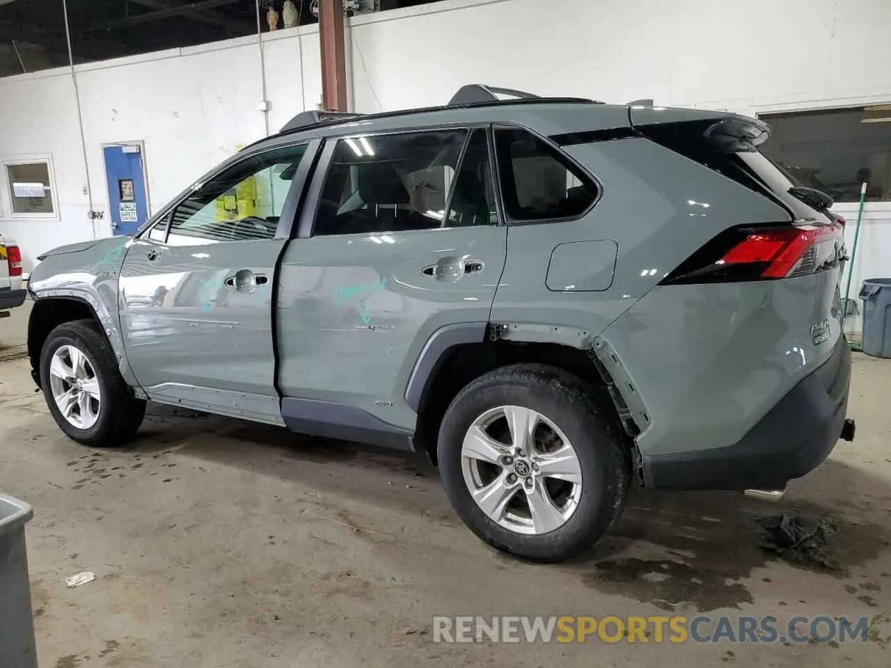 2 Photograph of a damaged car 4T3RWRFV4MU042590 TOYOTA RAV4 2021