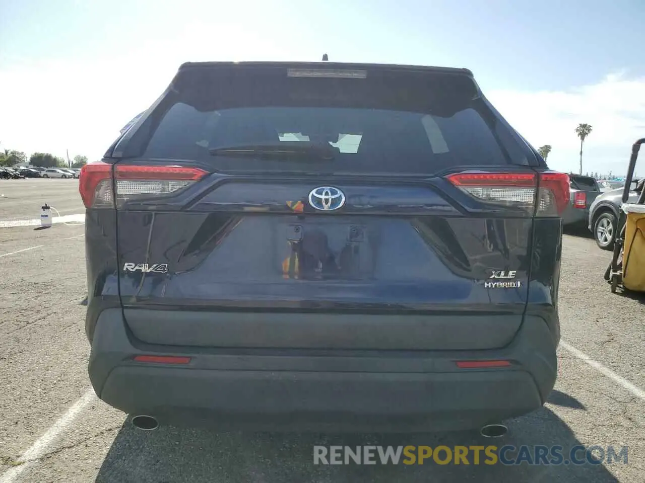 6 Photograph of a damaged car 4T3RWRFV4MU043125 TOYOTA RAV4 2021