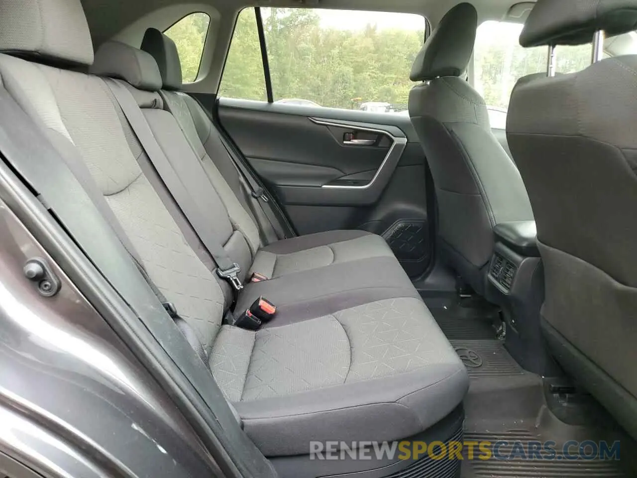 11 Photograph of a damaged car 4T3RWRFV5MU027287 TOYOTA RAV4 2021