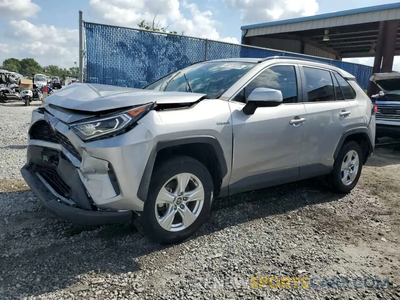 1 Photograph of a damaged car 4T3RWRFV6MU016752 TOYOTA RAV4 2021