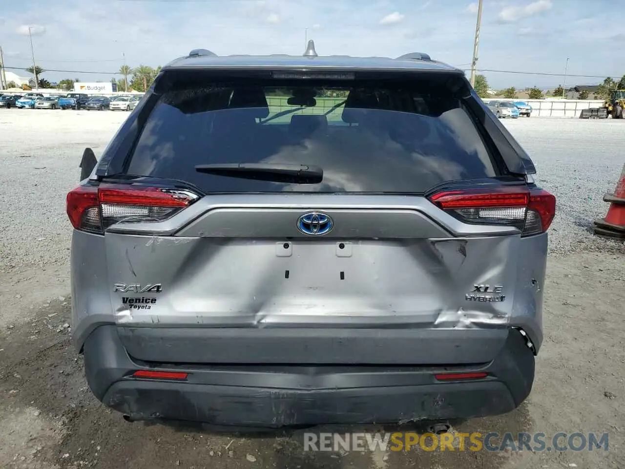 6 Photograph of a damaged car 4T3RWRFV6MU016752 TOYOTA RAV4 2021