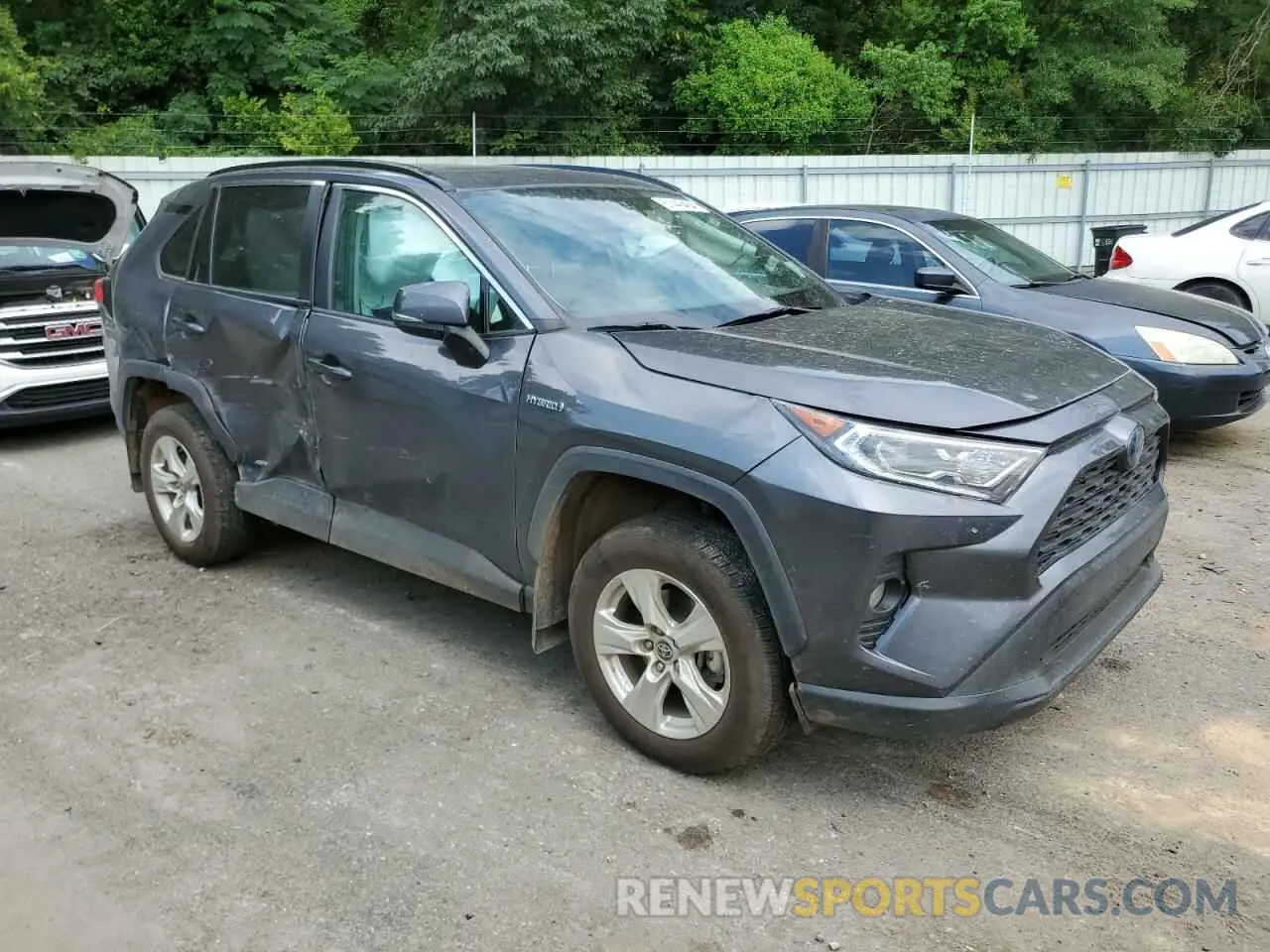 4 Photograph of a damaged car 4T3RWRFV6MU018193 TOYOTA RAV4 2021