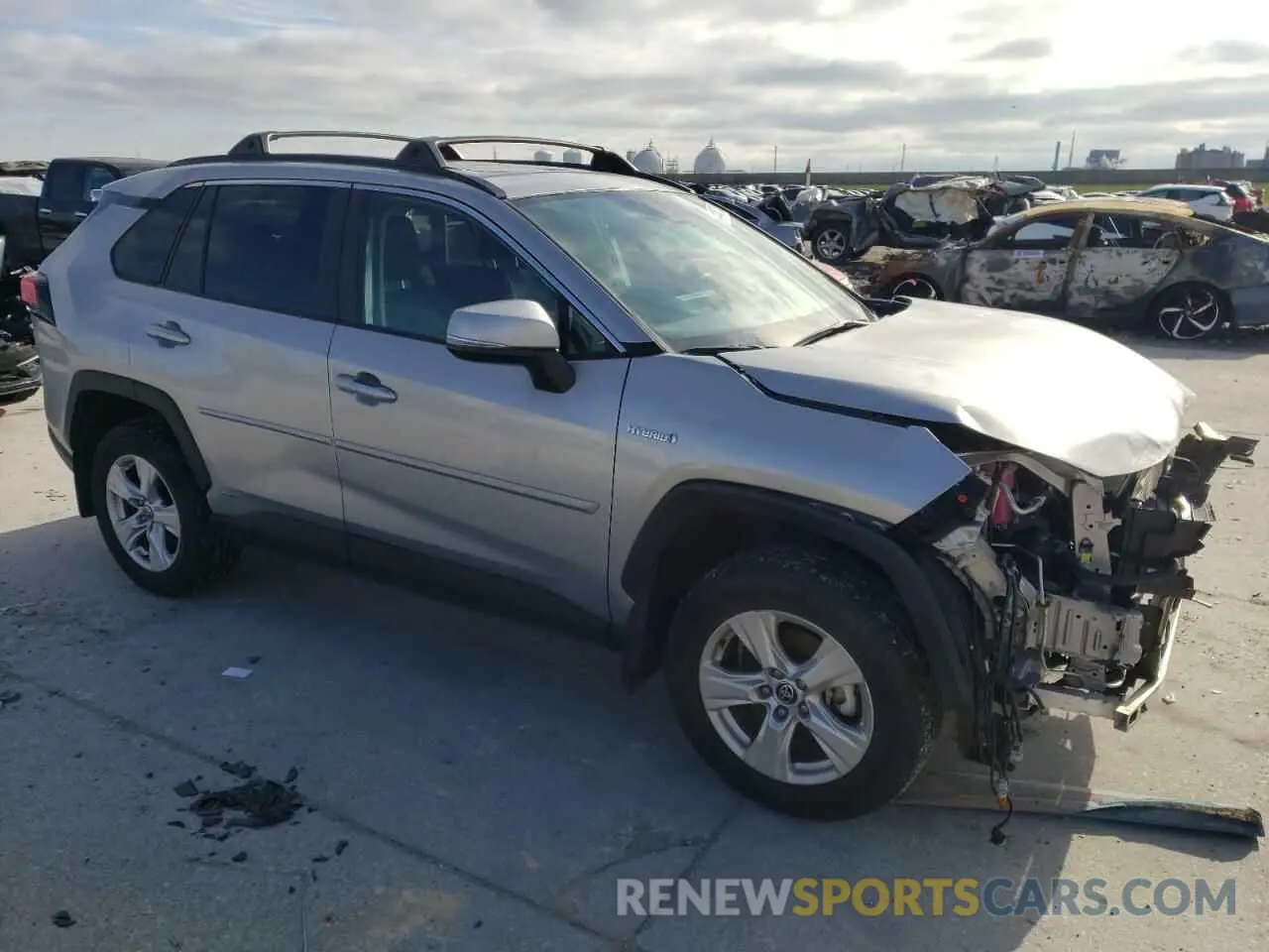 4 Photograph of a damaged car 4T3RWRFV6MU022468 TOYOTA RAV4 2021