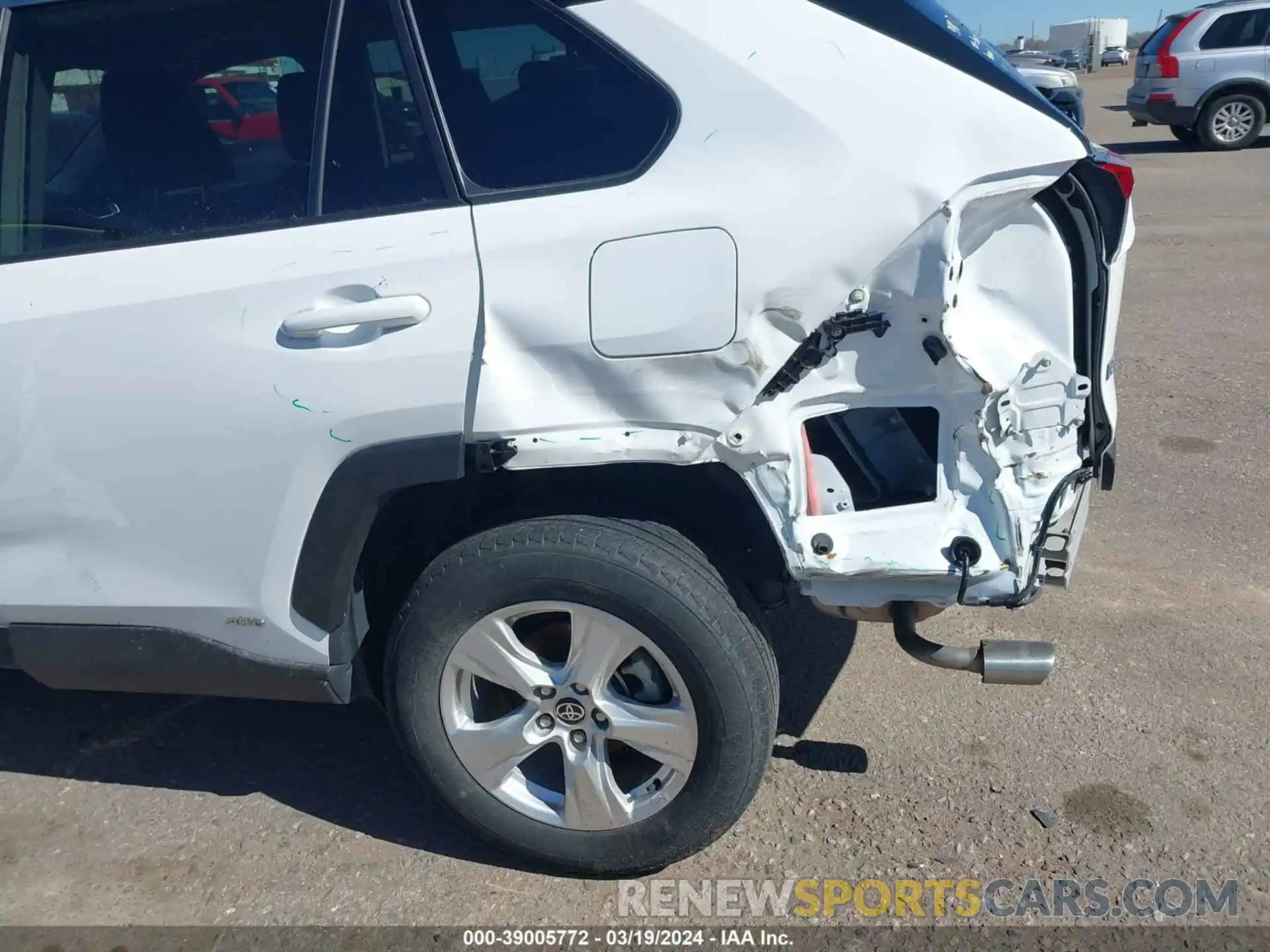 6 Photograph of a damaged car 4T3RWRFV6MU023331 TOYOTA RAV4 2021