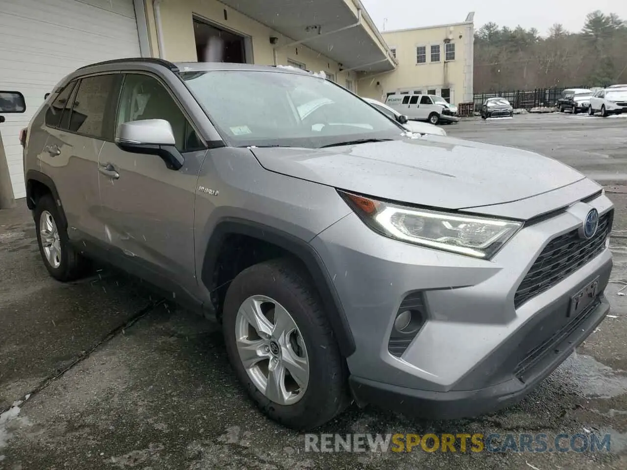 4 Photograph of a damaged car 4T3RWRFV6MU023944 TOYOTA RAV4 2021