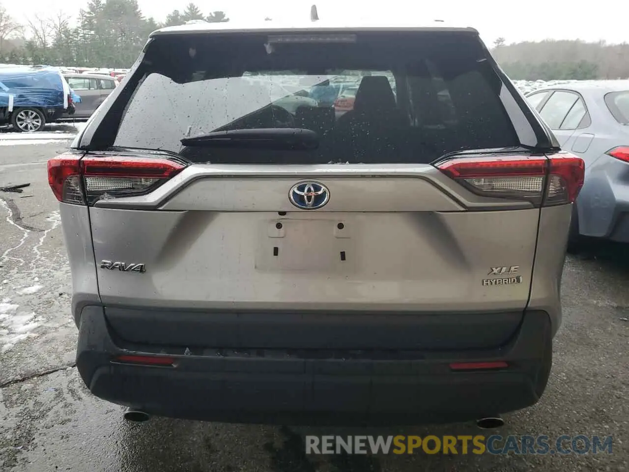 6 Photograph of a damaged car 4T3RWRFV6MU023944 TOYOTA RAV4 2021
