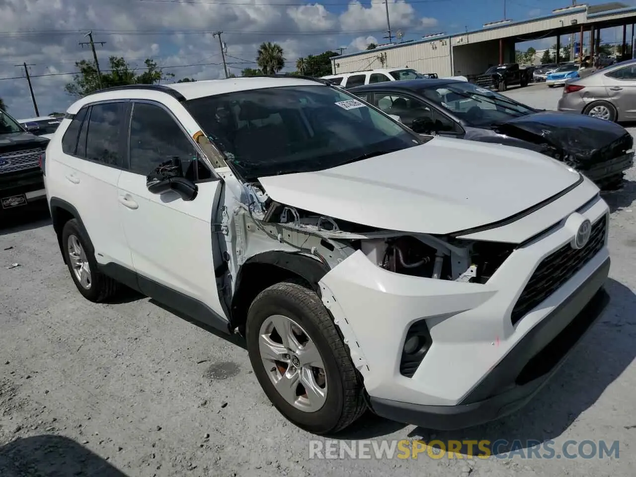 4 Photograph of a damaged car 4T3RWRFV6MU038850 TOYOTA RAV4 2021