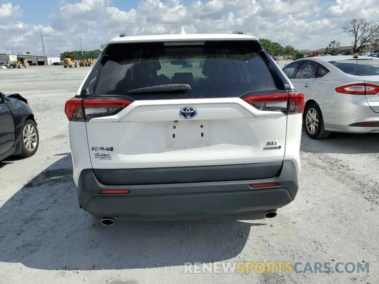 6 Photograph of a damaged car 4T3RWRFV6MU038850 TOYOTA RAV4 2021
