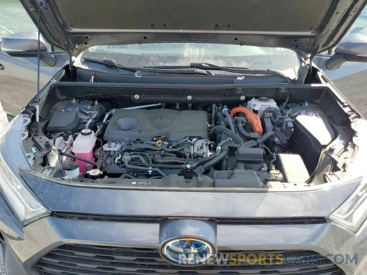 14 Photograph of a damaged car 4T3RWRFV6MU041375 TOYOTA RAV4 2021