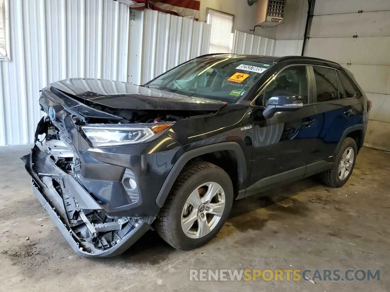 1 Photograph of a damaged car 4T3RWRFV8MU031060 TOYOTA RAV4 2021