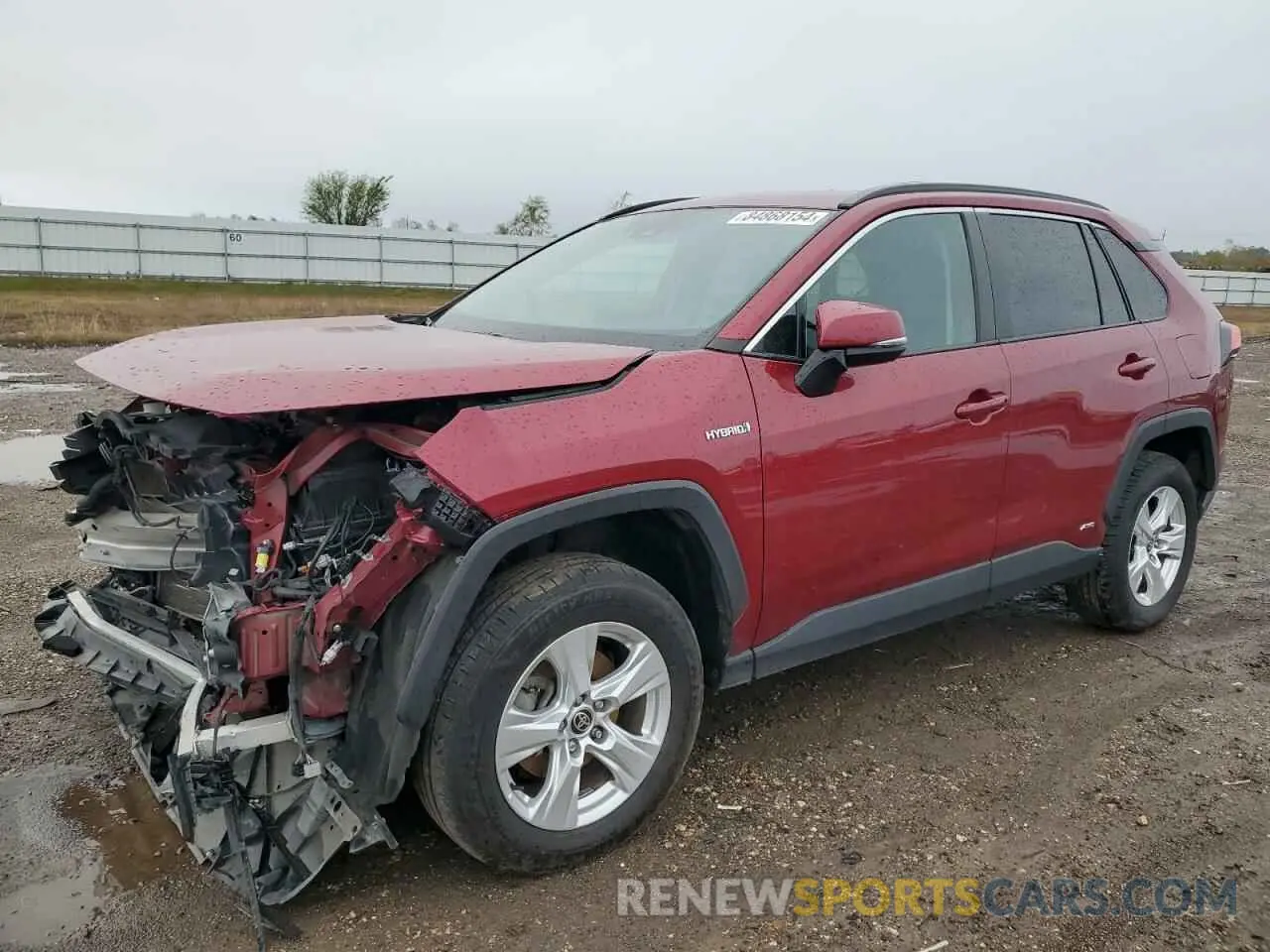 1 Photograph of a damaged car 4T3RWRFV8MU043385 TOYOTA RAV4 2021