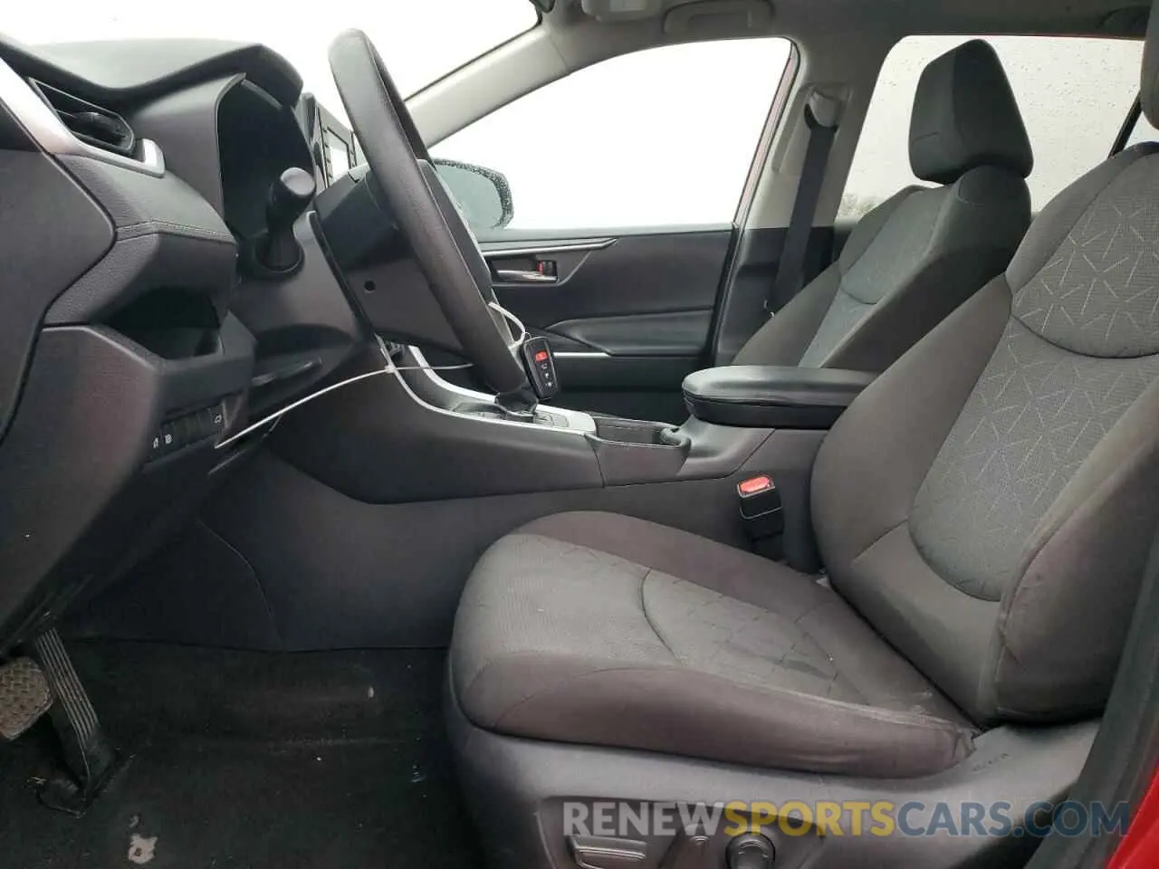 7 Photograph of a damaged car 4T3RWRFV8MU043385 TOYOTA RAV4 2021