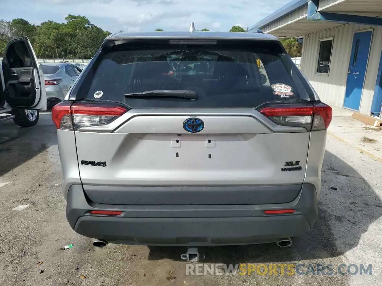 6 Photograph of a damaged car 4T3RWRFV8MU048554 TOYOTA RAV4 2021