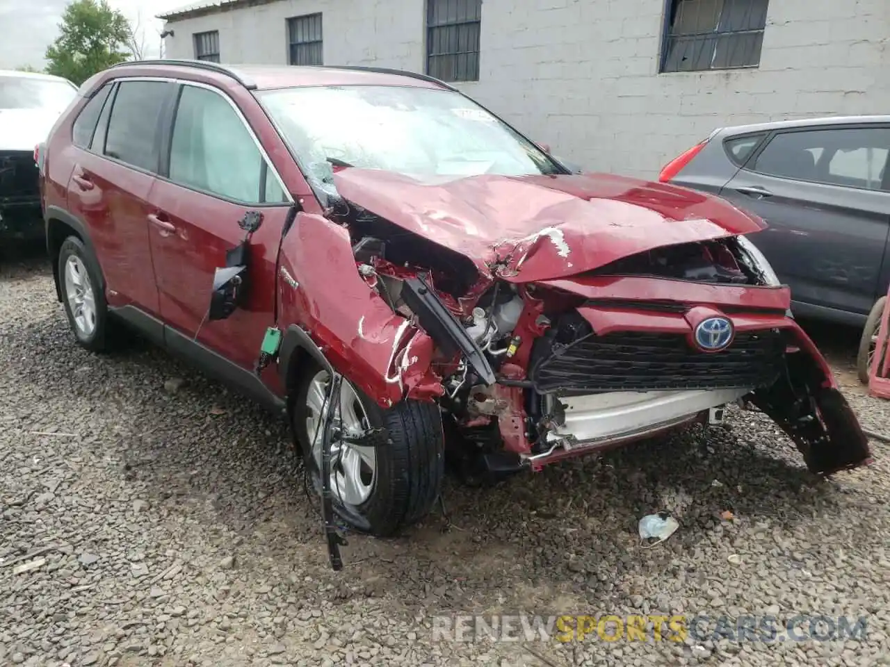 1 Photograph of a damaged car 4T3RWRFV9MU014381 TOYOTA RAV4 2021