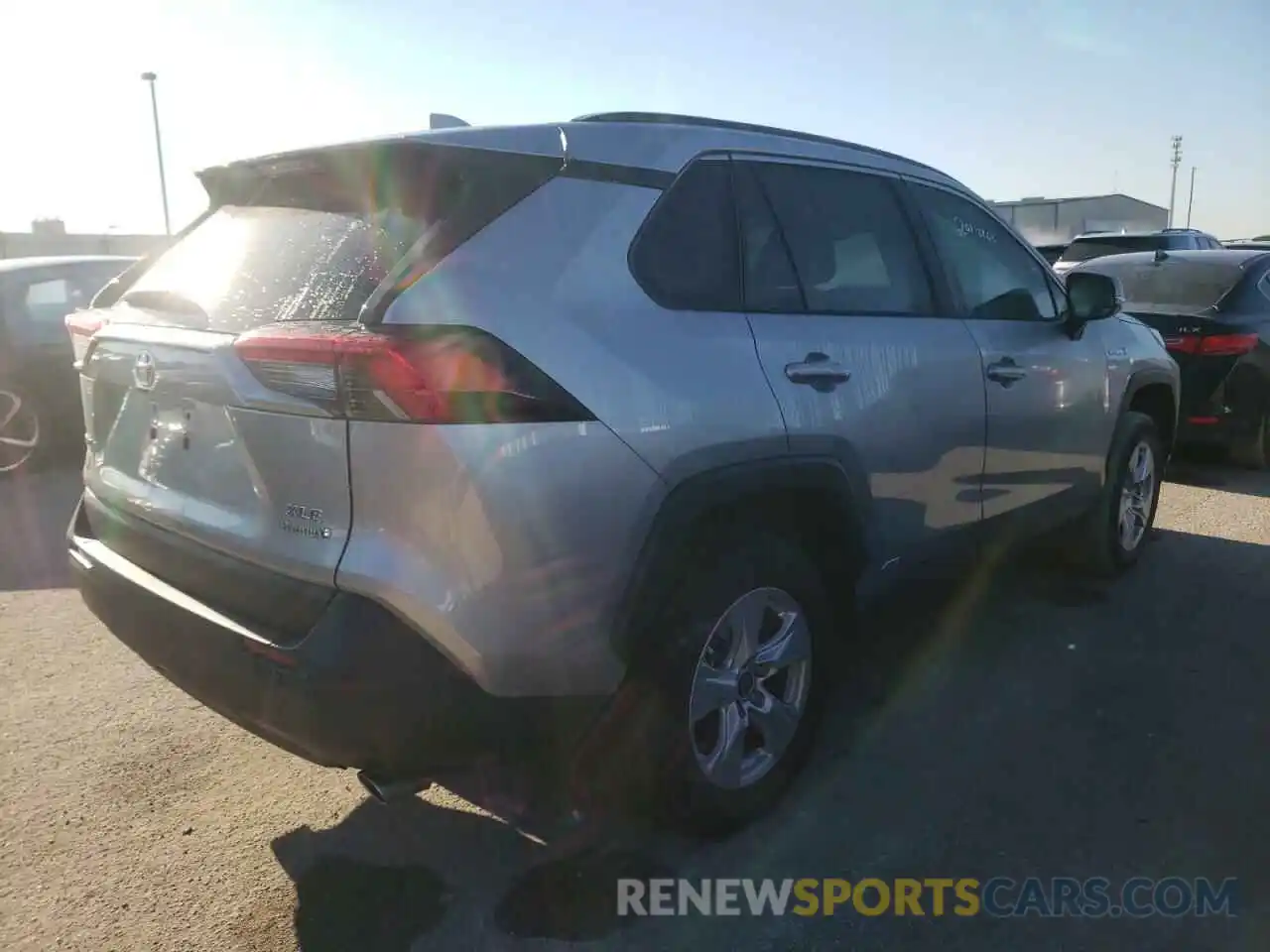 4 Photograph of a damaged car 4T3RWRFV9MU046215 TOYOTA RAV4 2021