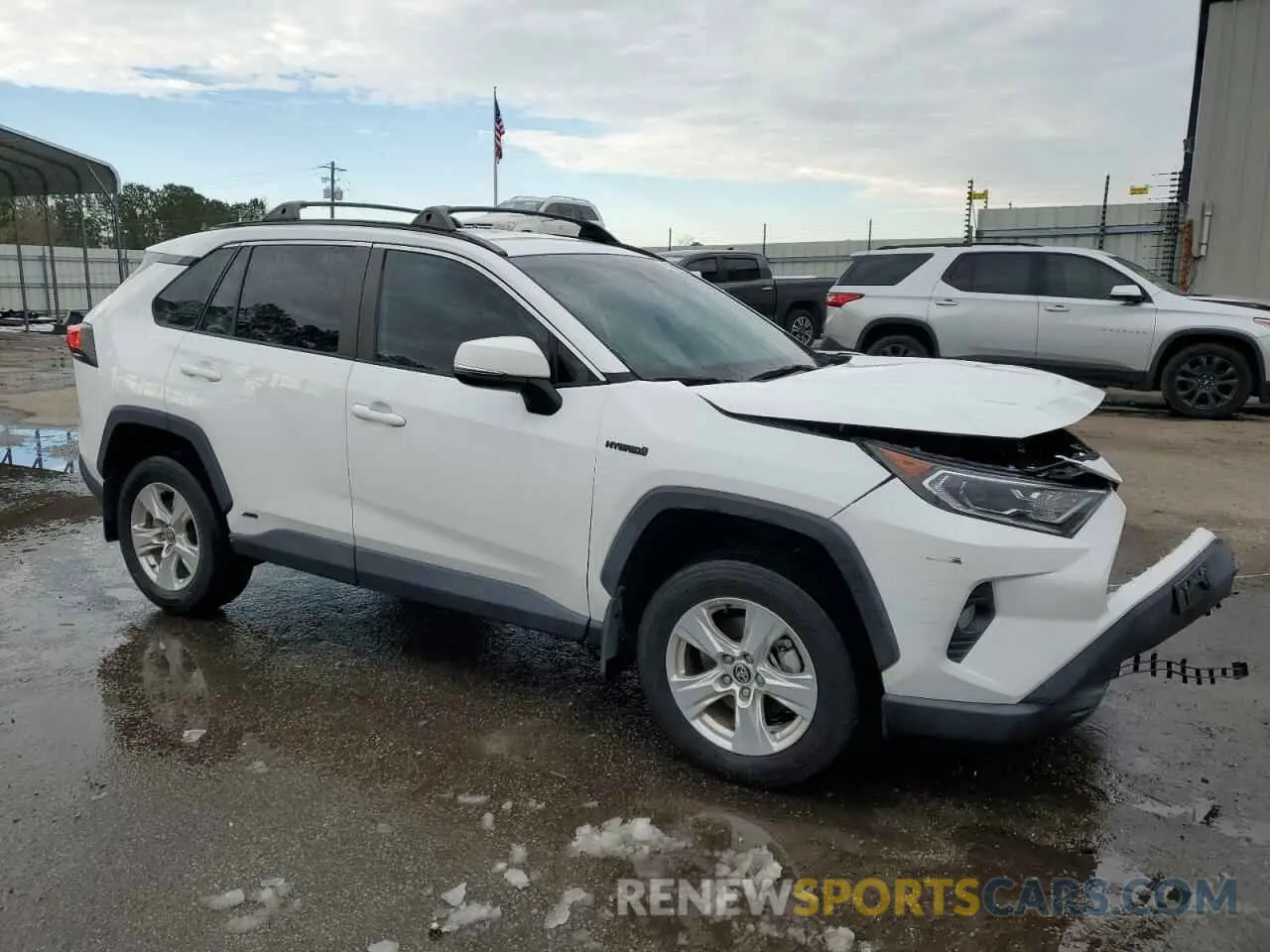 4 Photograph of a damaged car 4T3RWRFVXMU015619 TOYOTA RAV4 2021