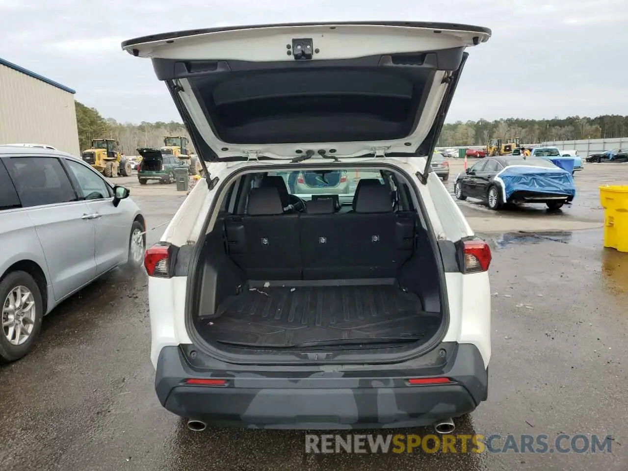 6 Photograph of a damaged car 4T3RWRFVXMU015619 TOYOTA RAV4 2021