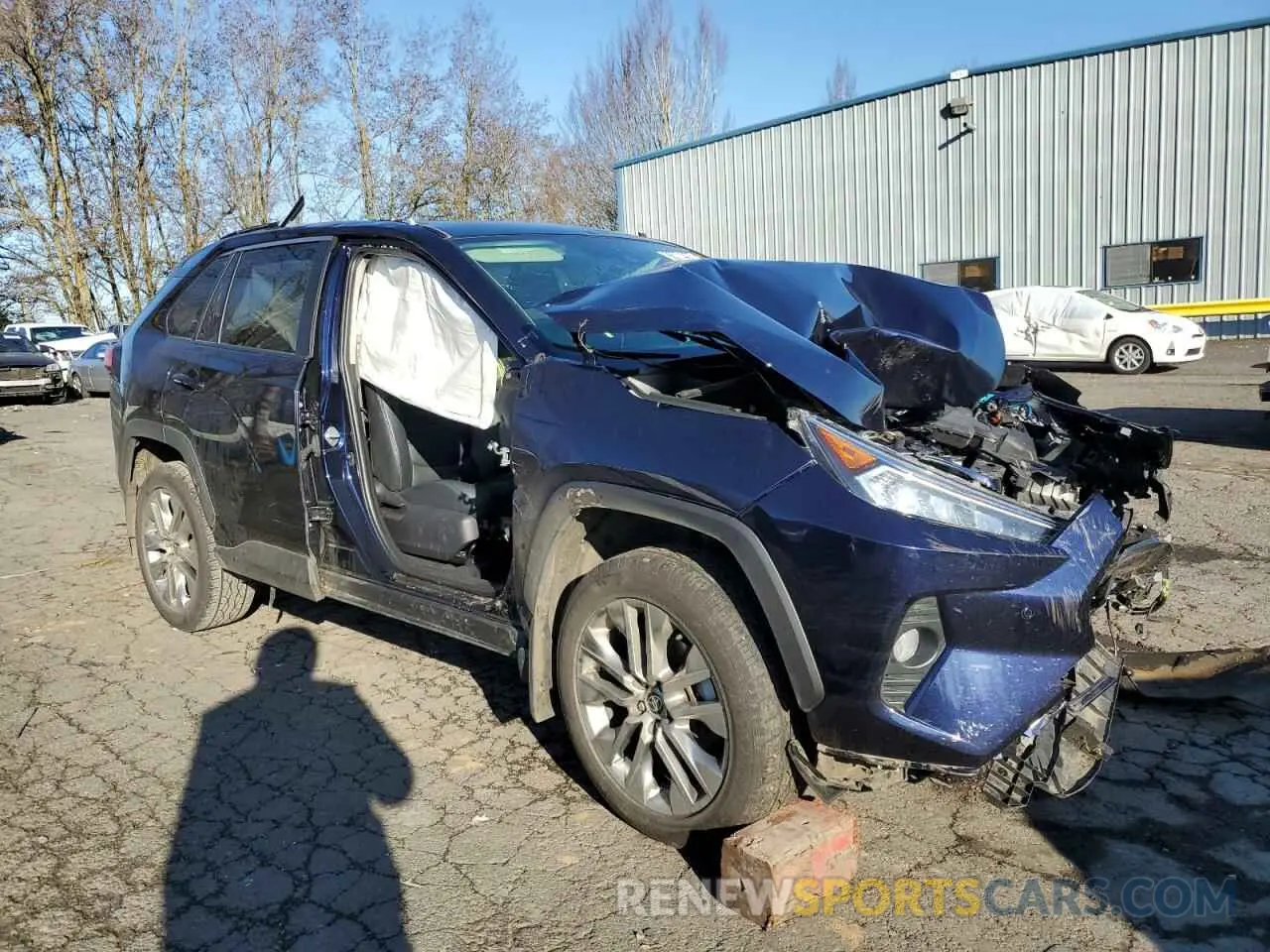 4 Photograph of a damaged car JTMA1RFV2MD075760 TOYOTA RAV4 2021