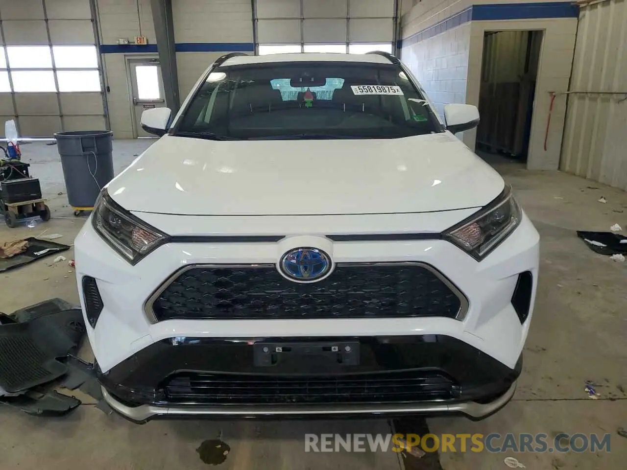 5 Photograph of a damaged car JTMAB3FV0MD032710 TOYOTA RAV4 2021