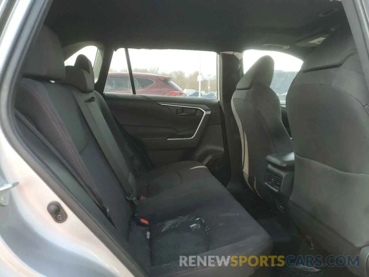 11 Photograph of a damaged car JTMAB3FV2MD017447 TOYOTA RAV4 2021