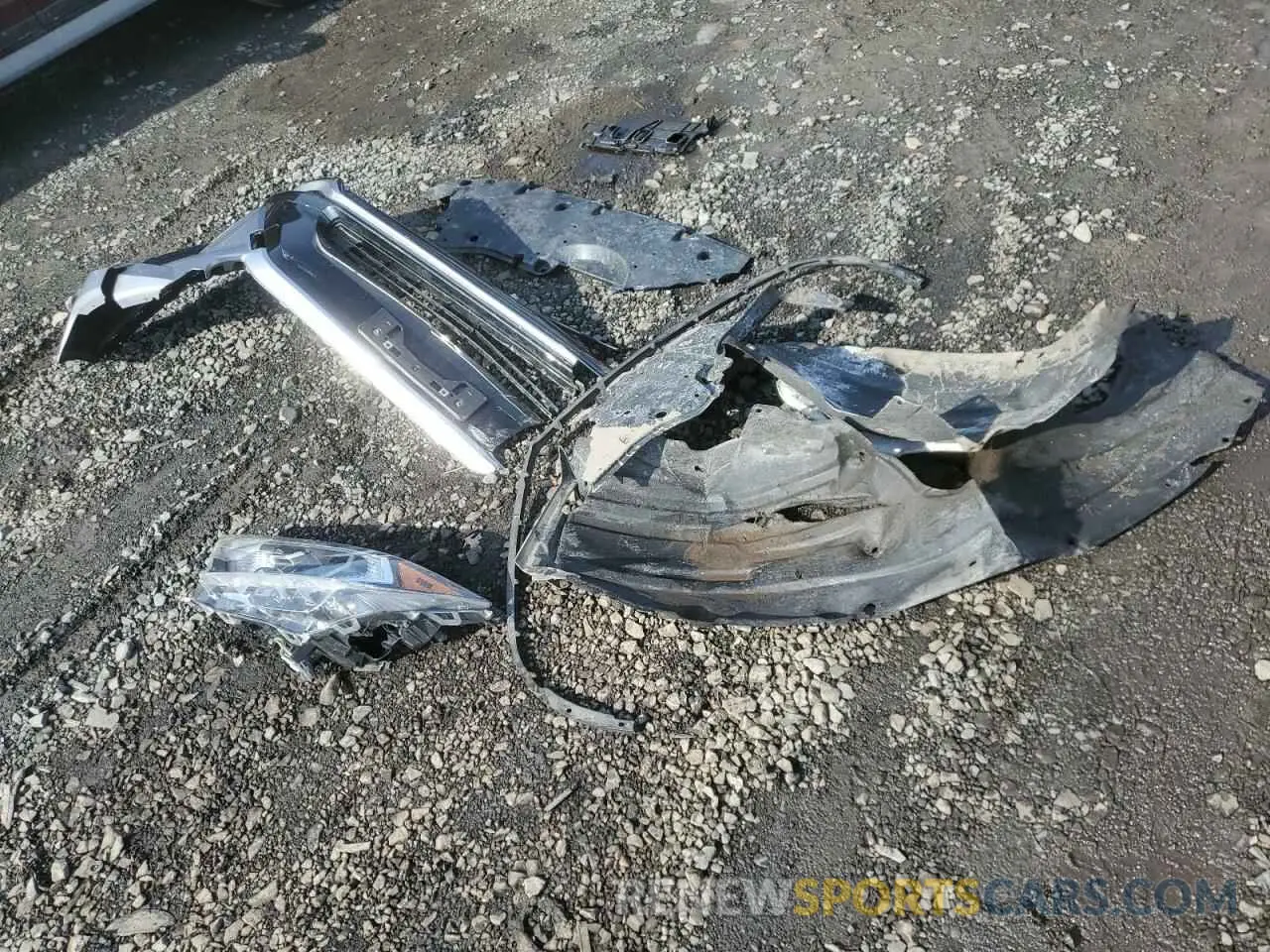 13 Photograph of a damaged car JTMAB3FV2MD017447 TOYOTA RAV4 2021