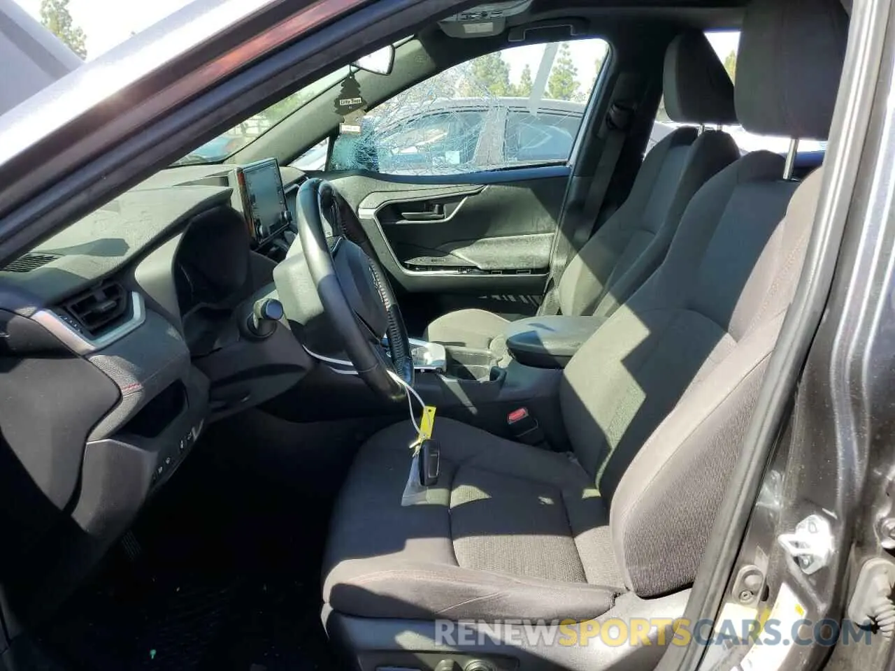 7 Photograph of a damaged car JTMAB3FV2MD060198 TOYOTA RAV4 2021