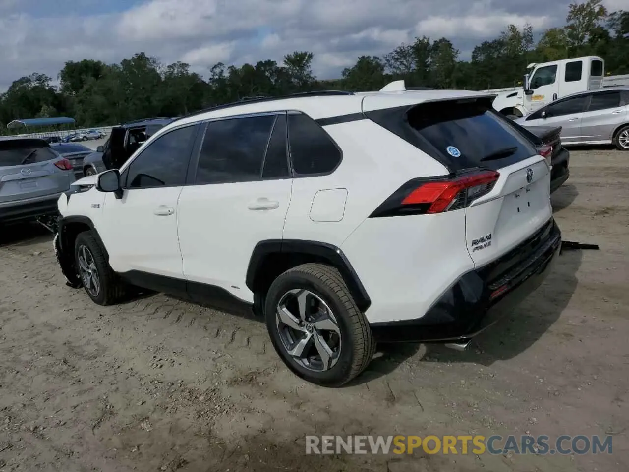 2 Photograph of a damaged car JTMAB3FV5MD020651 TOYOTA RAV4 2021