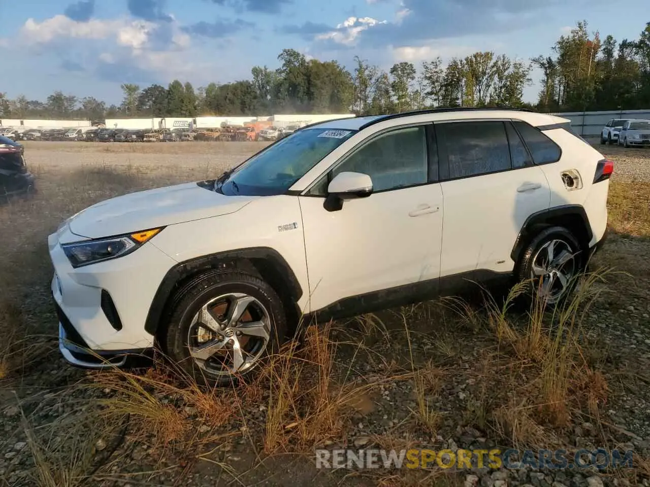 1 Photograph of a damaged car JTMAB3FV6MD005575 TOYOTA RAV4 2021